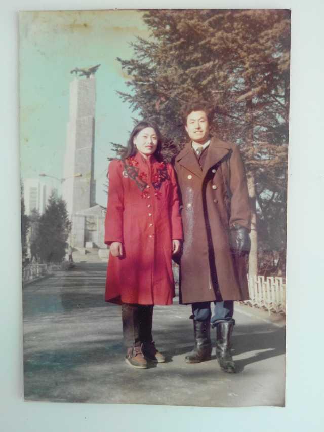 爸爸妈妈,我,一家三口?