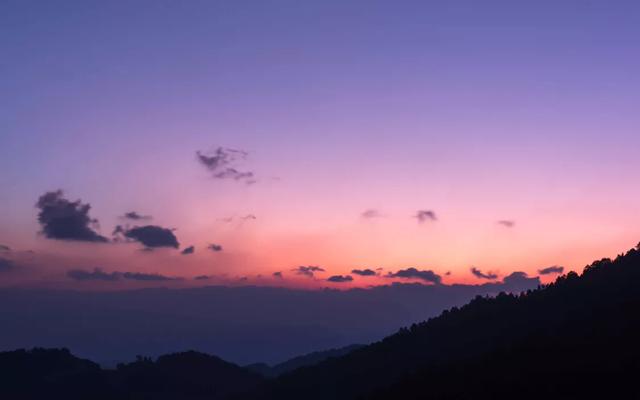 已解决:用单反相机拍摄风景时,天空与景的光线反差很大,如何测光与