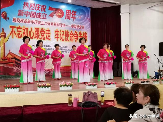 都说广场舞扰民,怎么不用或者发明群联的耳机