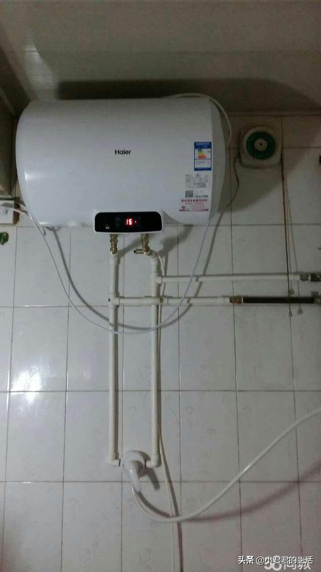 热水器怎样排空气怎样算排完 ChMlWV1SIRGISEMLAADGQtdRhdIAAMh8gCC0HwAAMZa061.jpg