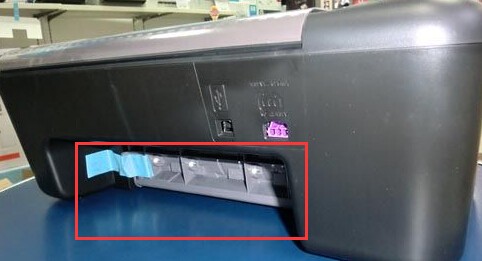 惠普6L打印机卡纸,取不出来,用螺丝刀肿么拆?