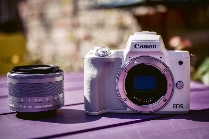 佳能M50和索尼a6300哪个好