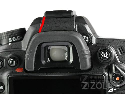 尼康d7100显示屏上测光方式右侧的相向箭头是