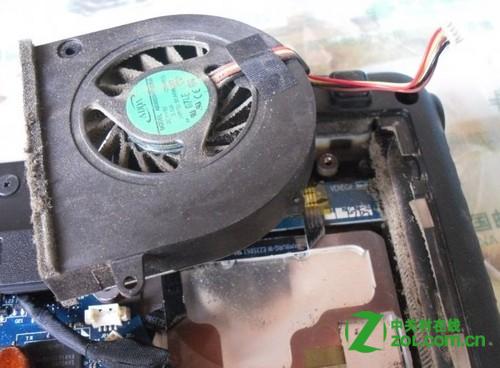 电脑风扇有几款型号的区别 ChMkJ1o5KXGITUW2AAB5cE4PdDsAAjToQEOuEQAAHmI332.jpg