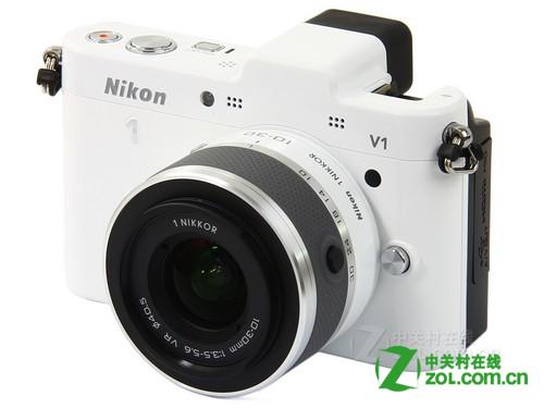 尼康D3200和尼康V1哪个更好？