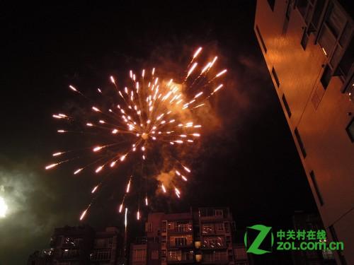 晚上的照片怎么去噪点 ChMkJlo5O4CIPUQSAABTZYSXmFAAAjT0wEJlSIAAFN9073.jpg