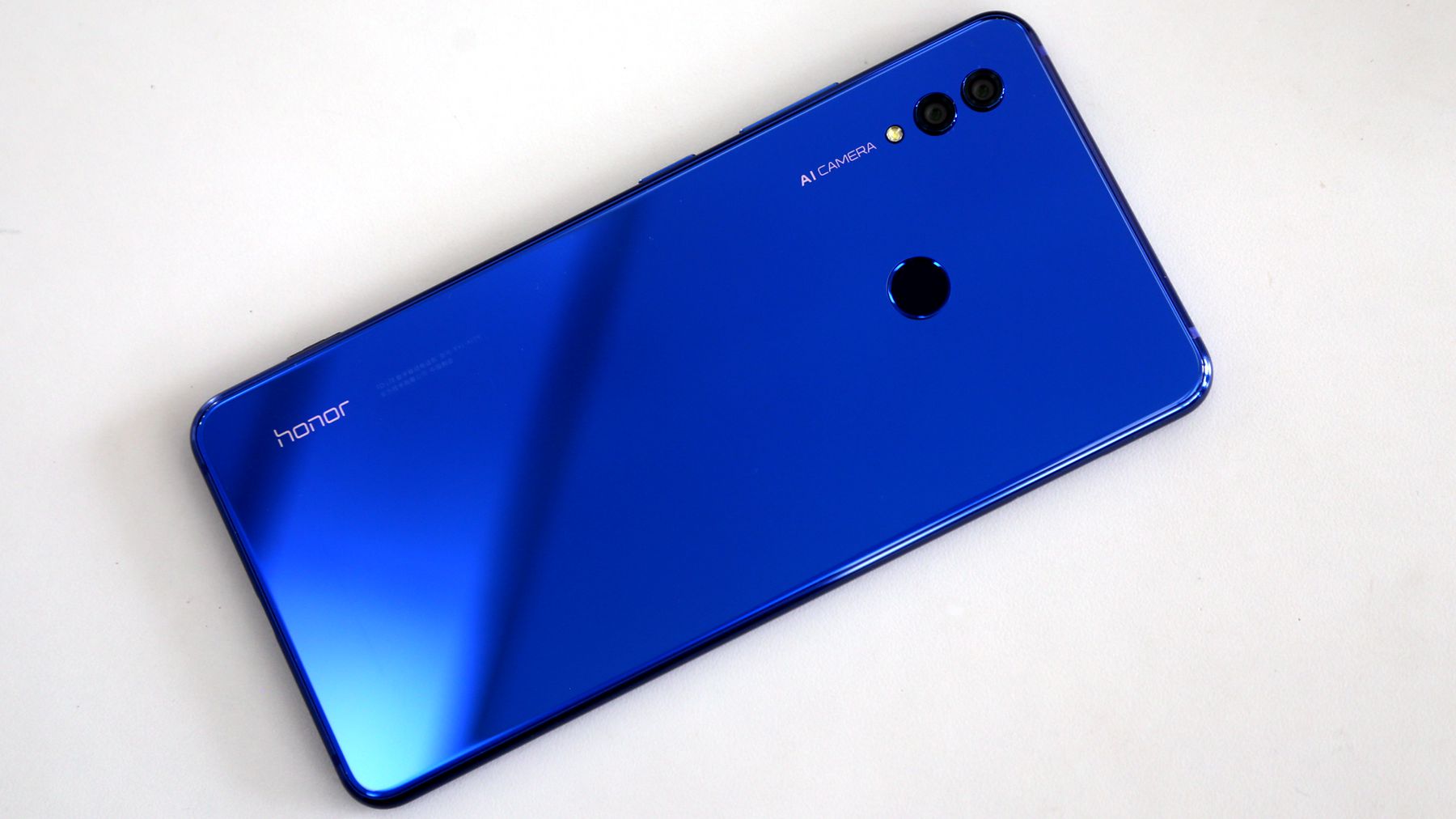 为什么很多中年人都喜欢选华为手机?