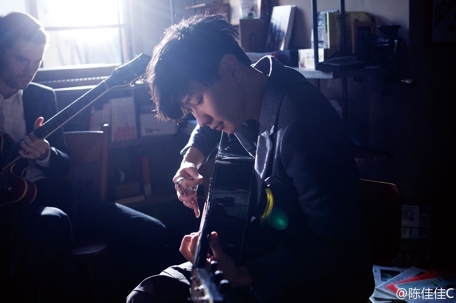 在手机上做海报用什么软件好?谢谢!