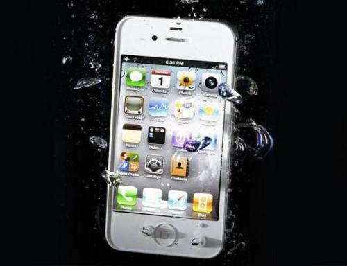 苹果手机进水,无法充电无法开机怎么办?
