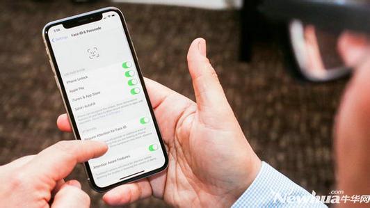 手机锁解不开如何解开 ChMkJlpFPXWIPgy_AABbiRCZa40AAjoDwFkMIIAAFuh672.jpg