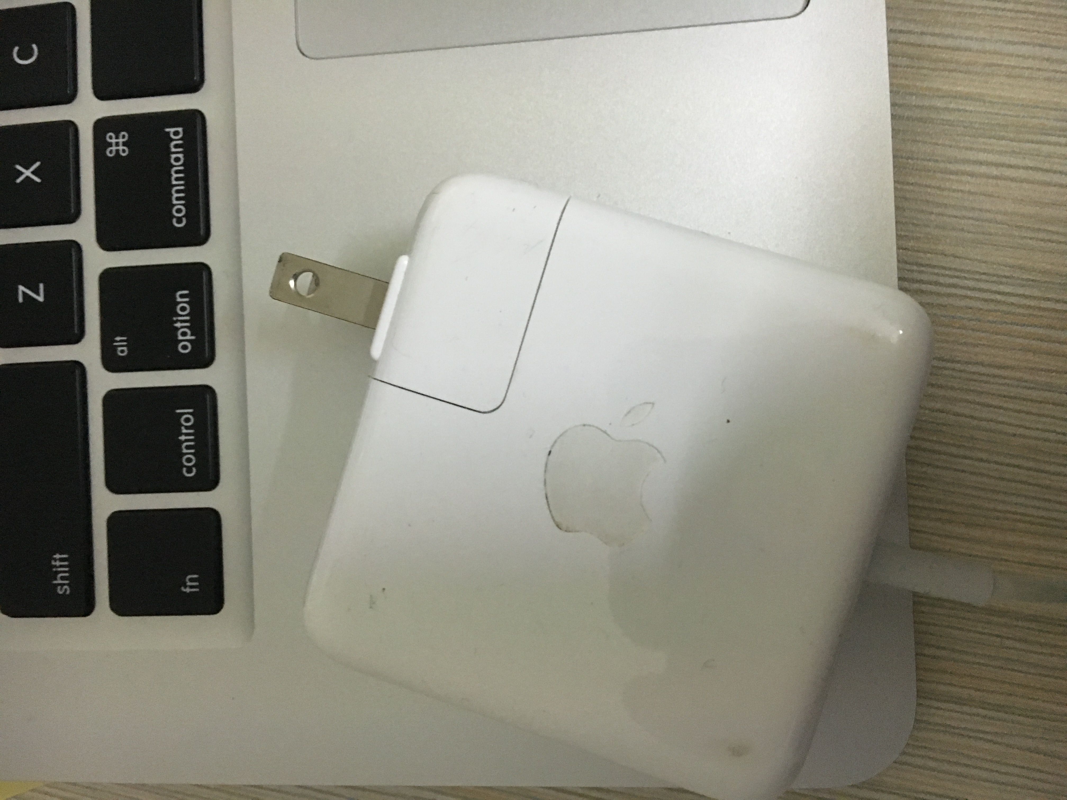 为 MacBook Air 更换电源板和电池 – Jacky's Blog