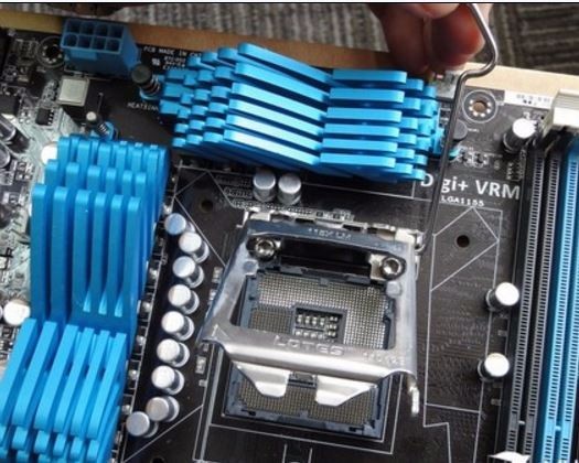 LGA 1155接口的cpu好不好?跟LGA 2011接口cpu比呢?