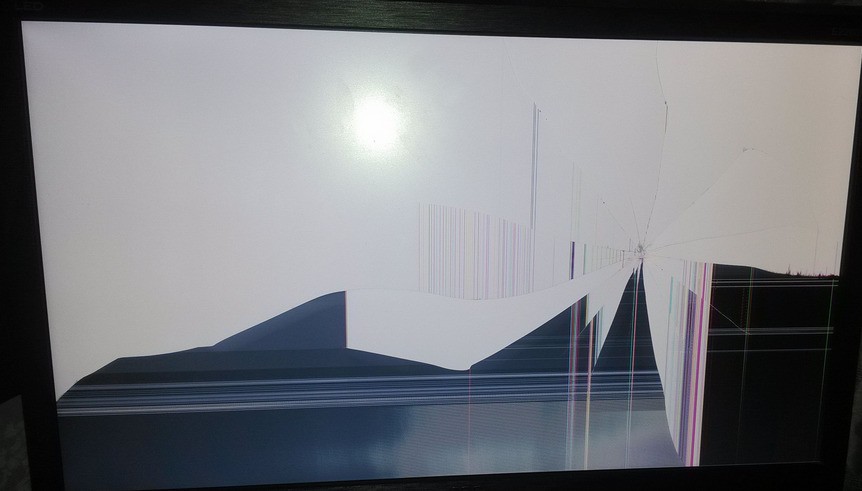 我的电脑液晶屏幕右下角忽然出现一块黑屏