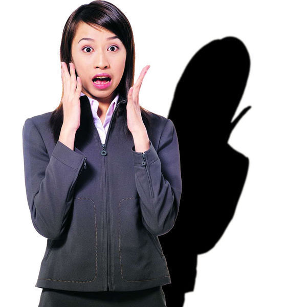 请问合并图象后,怎么制作影子(PHOTOSHOP CS3)