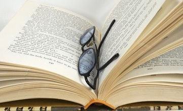 研究生导师让我阅读几篇文献，然后做日护似操饭吗失汇报。请问应该如何汇报，要包括哪些内容？