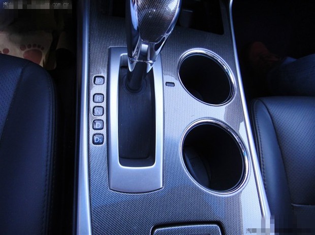 天籁方向盘换挡是肿么使用？