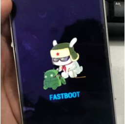 小米手机一直开不了机屏幕还一直显示FASTBOOT怎么处理