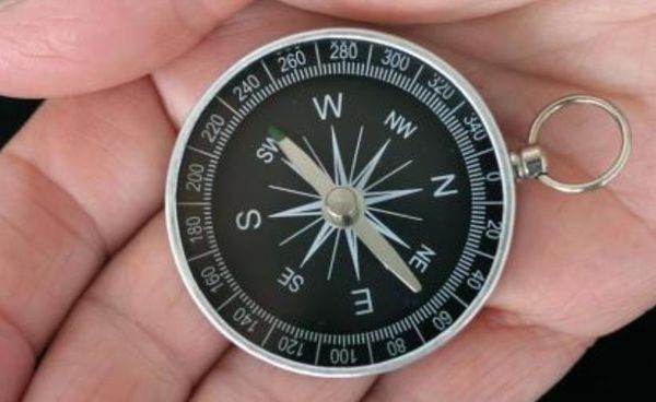 电子指南针方位变了是什么情况?