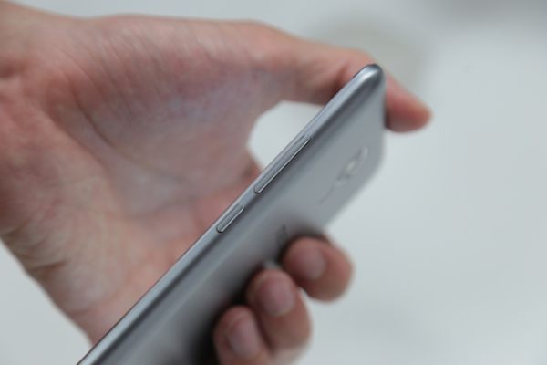本人用的是魅族手机，声音太小，有什么方法解决吗？