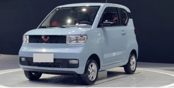 五菱宏光mini充电显示什么灯光