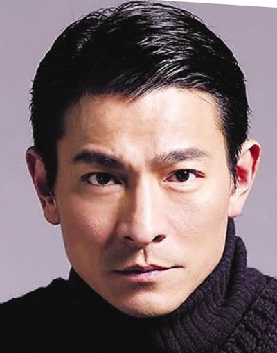 “五千年的风和雨啊，藏了多少梦…”这首歌叫什么，再求歌词