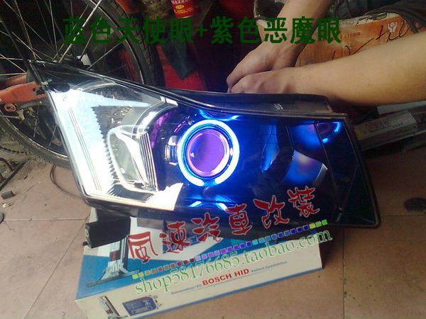科鲁兹大灯肿么拆