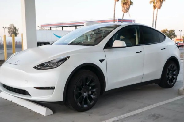 特斯拉modely参数配置是什么？
