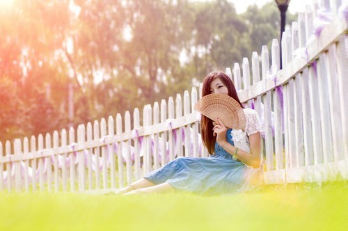 PS肿么打造灯光朦胧效果