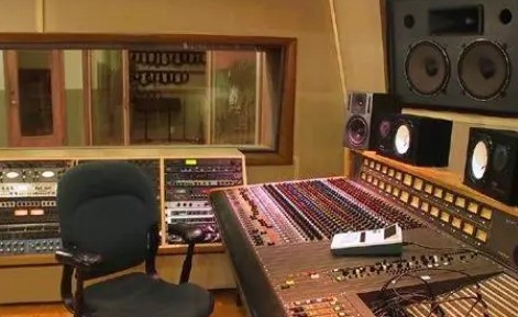 云比邻的录音肿么传到电脑上