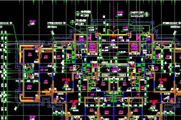 你好延控编，请问你是如何将cad三维模型导入su后依然是三维的啊？谢谢！