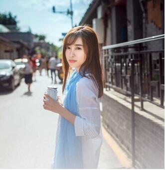 网页设计：如何让两张背景图片融合在一同（渐变）？