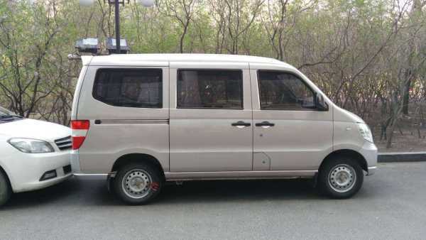 五菱之光1.2排量油箱多大每公里耗油多少