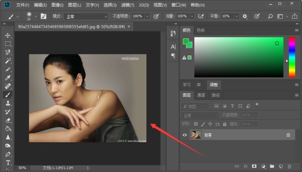 ps中肿么把人物抠出来