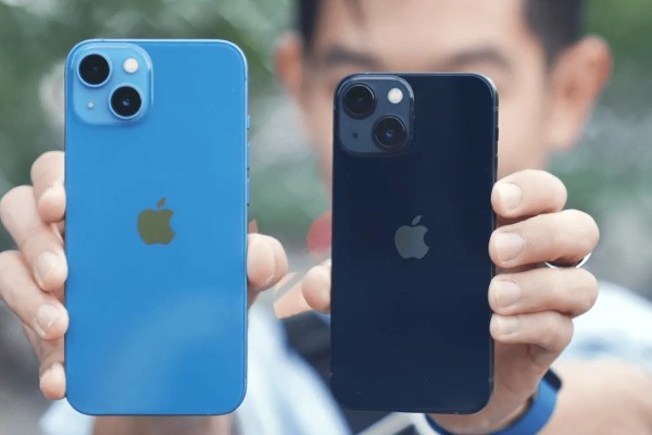 苹果手机:建议购置美版还是国行?