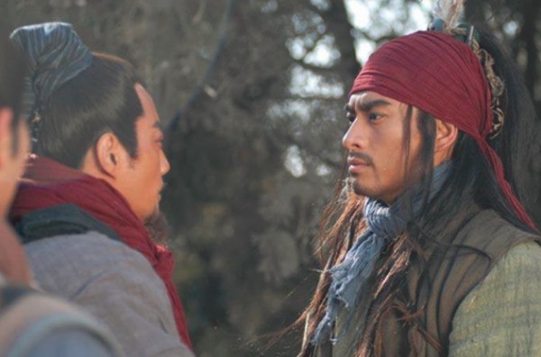 急!水浒传中的故事情节简介(300字左右)