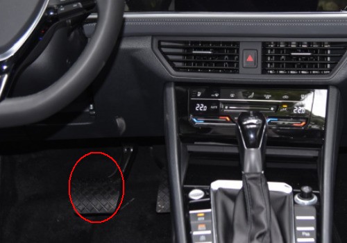 有关日间行车灯熄火还亮正常吗