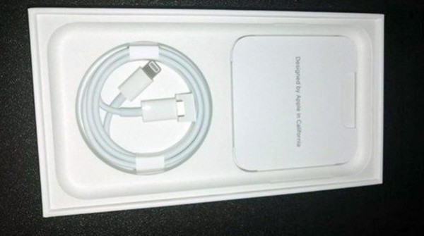 iphone8不送无线充电器吗
