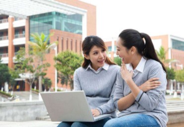 天玑700不玩游戏够用吗