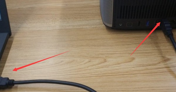戴尔笔记本电脑怎么连接投影仪显示屏