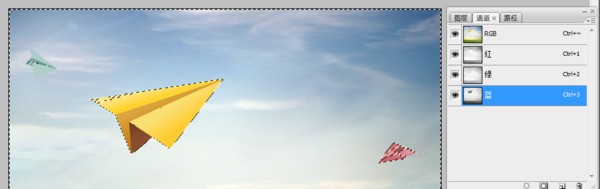 ps倍境频草抠图中怎么调出蓝色通额信计晚侵道选区？