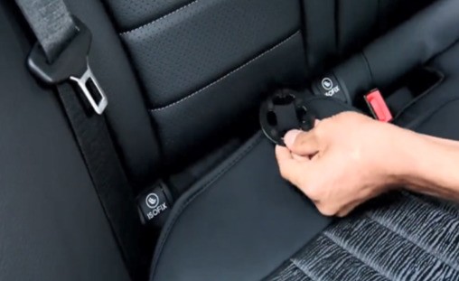 汽车后排座椅肿么拆