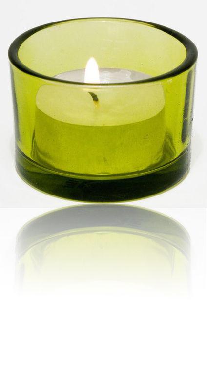 ps牛奶盒倒影怎样做?