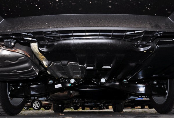 起亚K52015款最小离地间隙是多少