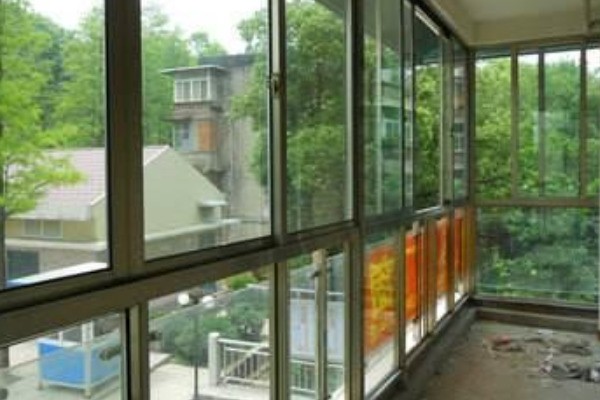 CAD来自中，窗厚，窗高，离地窗高怎么表明的