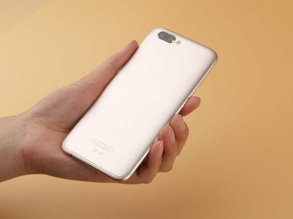 oppor11s和r11sT的不同