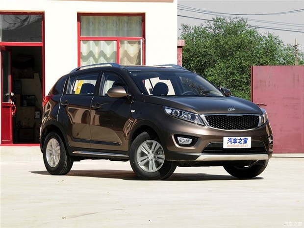 起亚智跑2.0l油箱多大