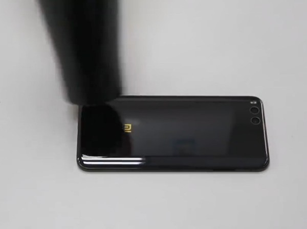 小米mix2s替换电池后屏幕失灵?