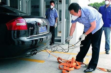 私家汽车四年满以后肿么审验