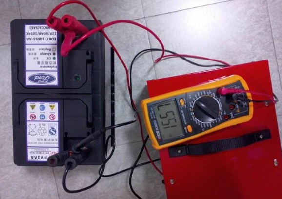 汽车电瓶没电了发动之后要多长时间能充满电