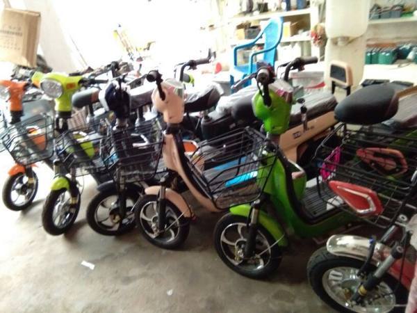 三轮电动车电瓶四块48伏可以多加一块电瓶吗